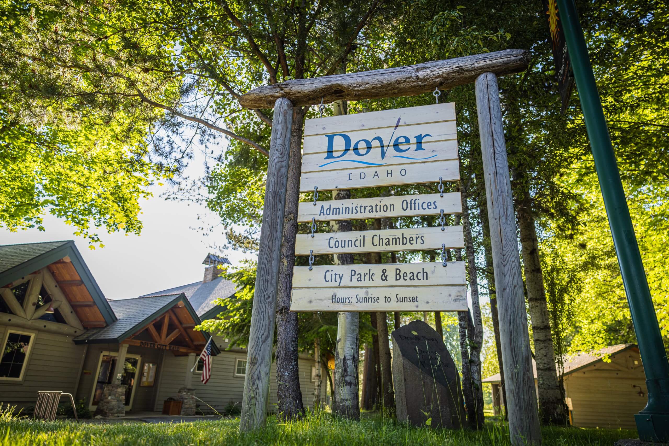 Welcome sign to the town of Dover.