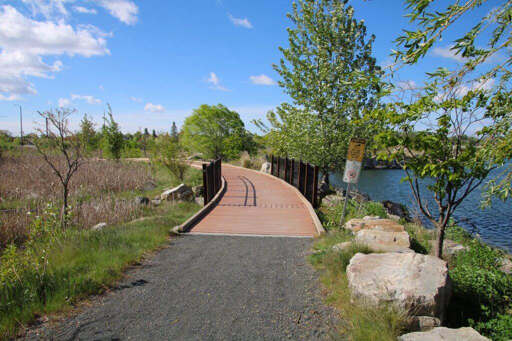 trail leads to boardwalk over wetland area at Esther Simplot Park