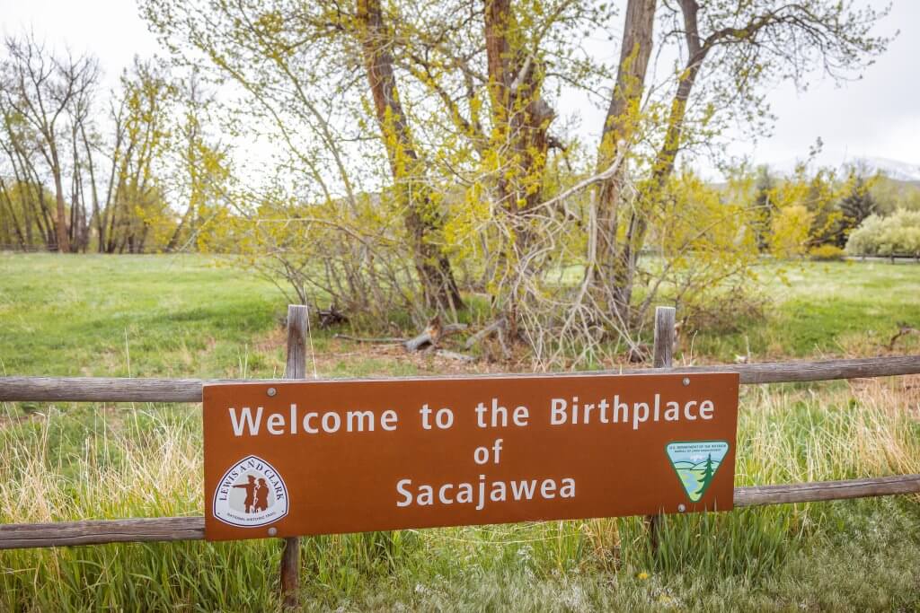 A rust colored sign indicated the birthplace of Sacajawea.